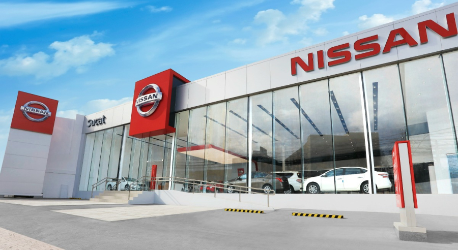 THI CÔNG MẶT DỰNG ALU SHOWROOM NISSAN