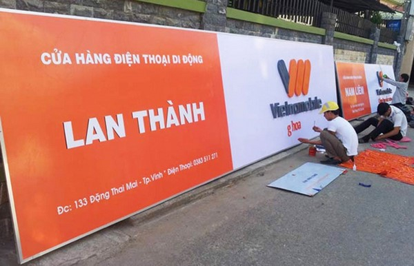 BẢNG HIỆU TÀI TRỢ VIETNAMMOBILE
