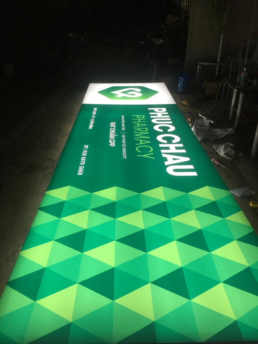 BẢNG HIỆU BẠC KHÔNG GÂN PHUC CHAU PHARMACY